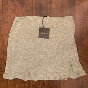 NWT skirt